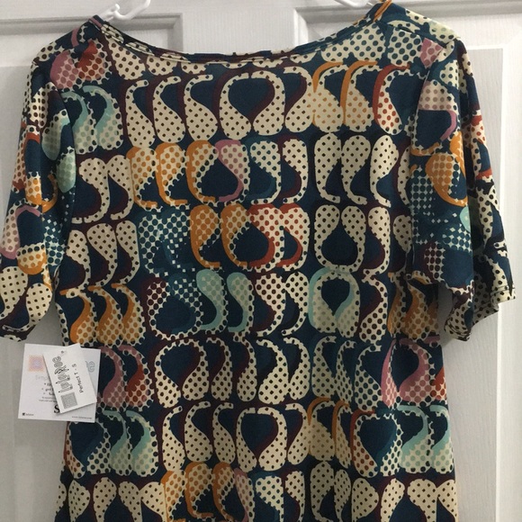 💕BEAUTIFUL BNWT LULAROE SMALL PERFECT TOP💕 - Picture 4 of 6